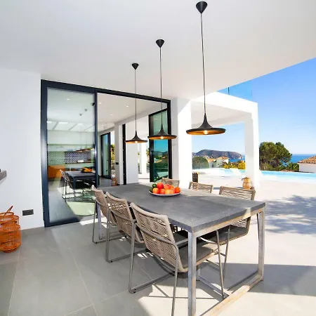 Saona Villa *
