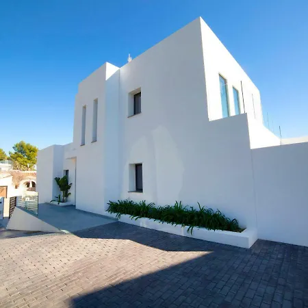 Saona Villa *